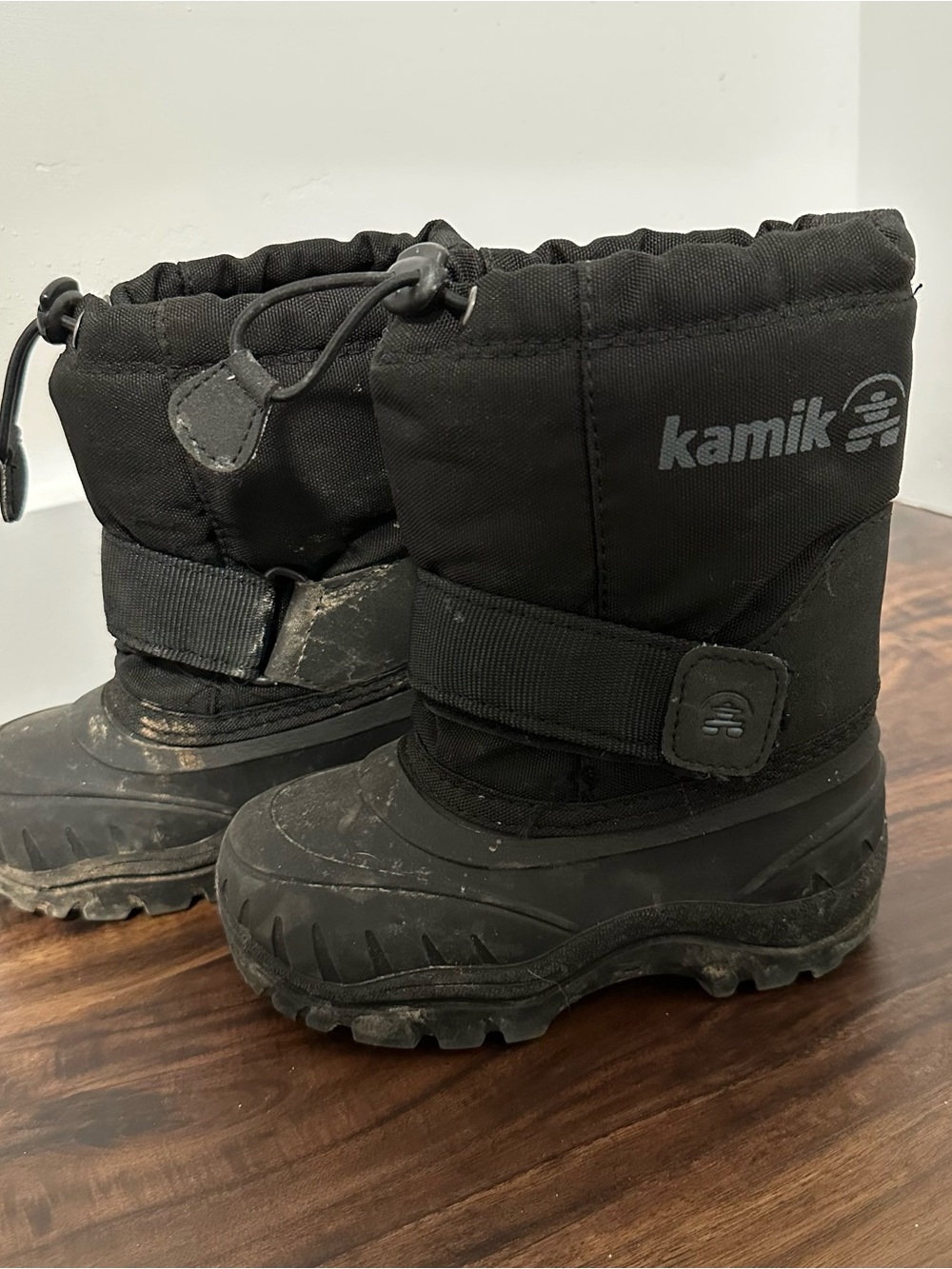 Kamik Black Kids Snow Boots with Drawcord Top